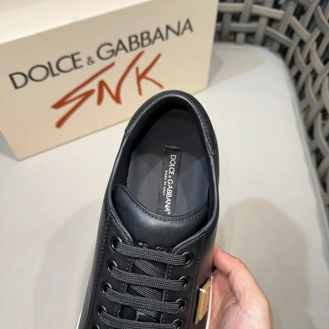 Men's Men's Shoes 💰400 [New Style] 🐝🐝DG—Dolce&G men's calfskin sneakers Portofino Yacht shoes, simple and versatile design, unique saddle leather soles. The Dolce &G logo rear wing is the icing on the cake. Imported cowhide + rubber outsole Size: 39-44 (customized at 38.45)